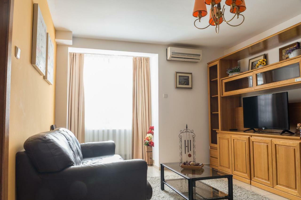 Maxxy Apartments Бухарест Экстерьер фото
